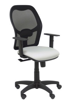 Silla Alocén malla negra asiento bali gris claro brazos regulables