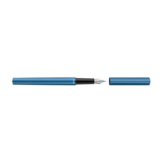 Pluma Pelikan