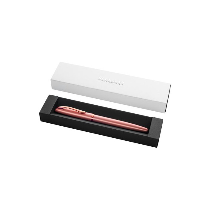 Pluma Pelikan